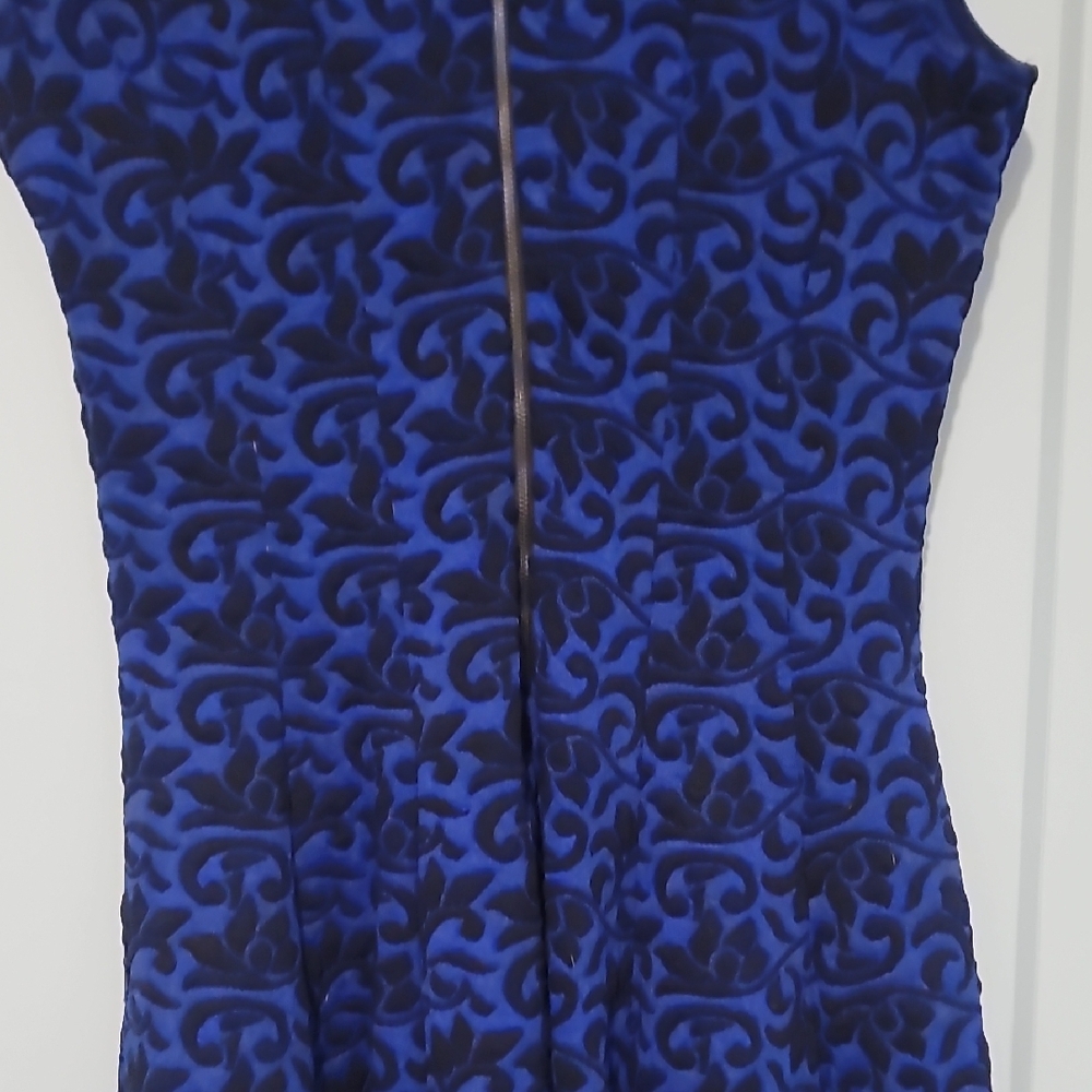 Chic Blue Patterned Mini Dress - Picture 9 of 12